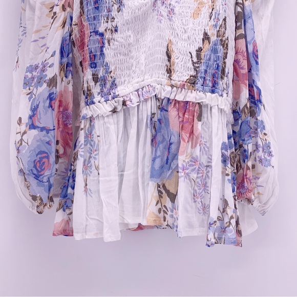 Coco + Jaimeson Floral Puff Sleeve Top Size Medium - Picture 3 of 6